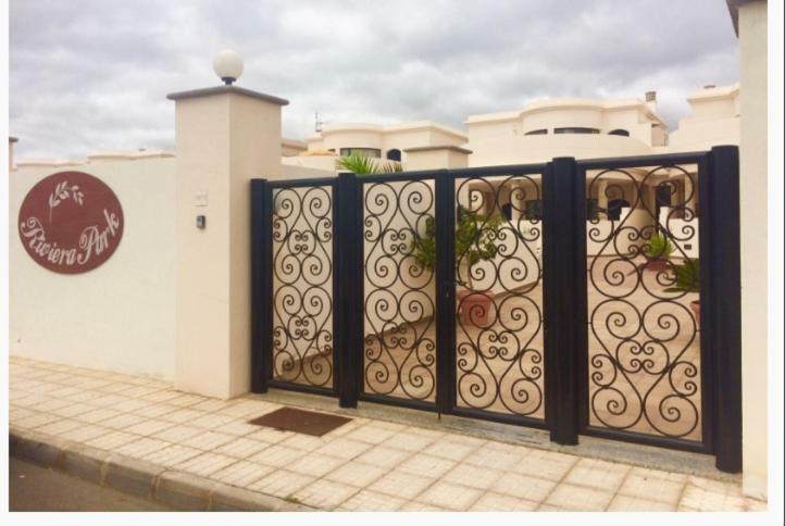 Appartement Riviera Park à Puerto del Carmen  Extérieur photo